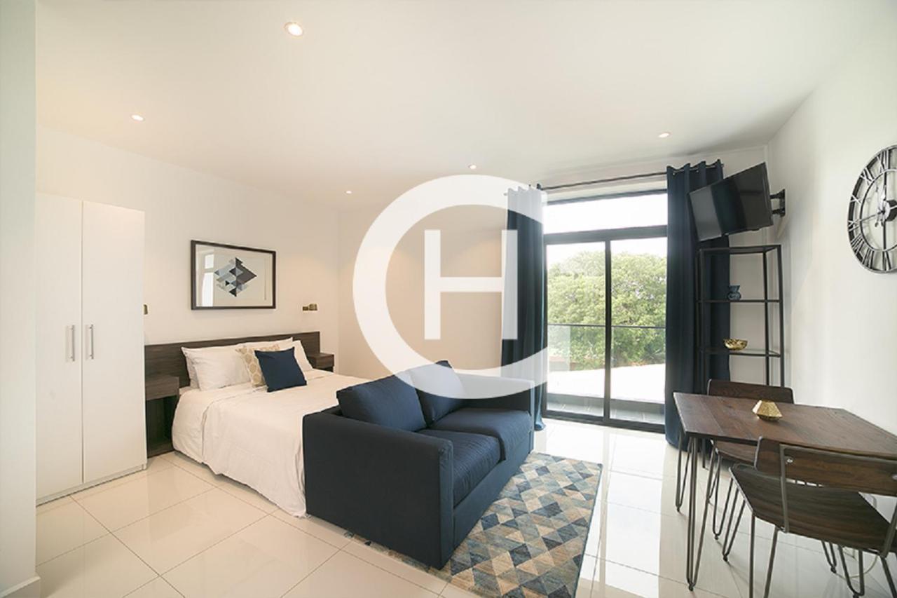 Embassy Gardens By Clifton Homes Accra Ngoại thất bức ảnh